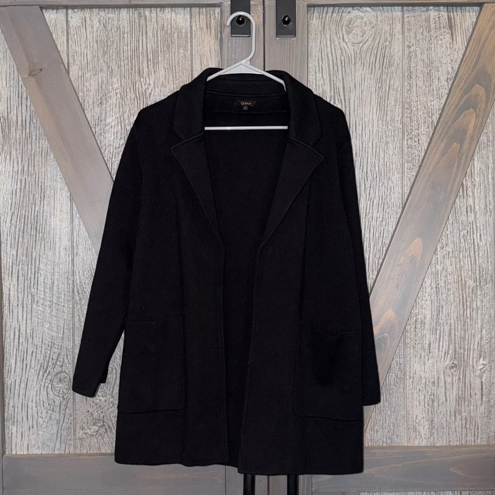 Quince 100% Organic Cotton Black knit Blazer - Picture 3 of 4